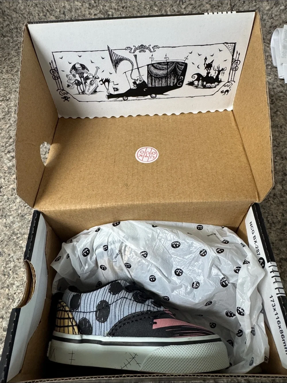 Vans Black & White The Nightmare Before Christmas Collector Box
